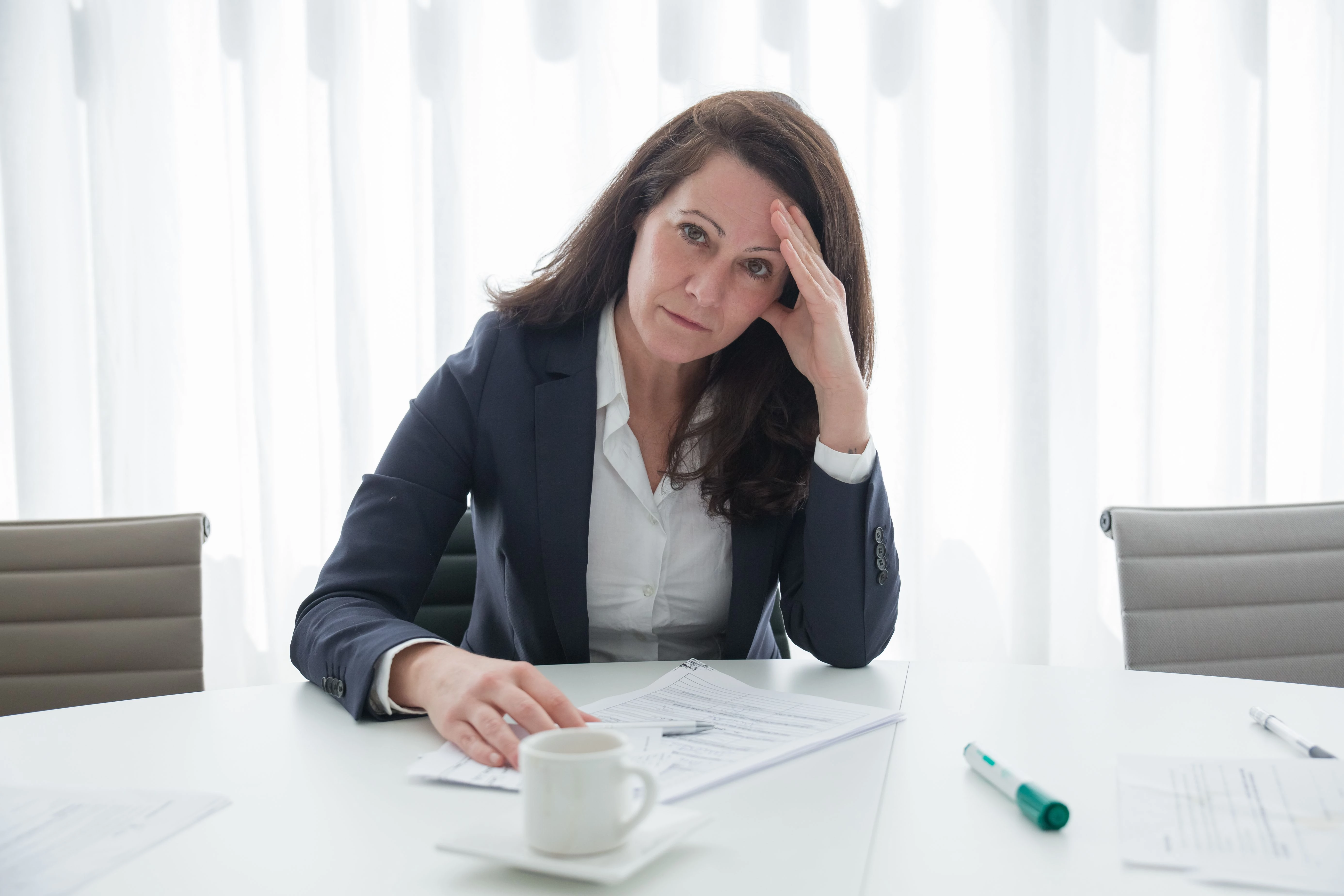 How to Deal With Anxiety When Alone: Calming Tips That Help