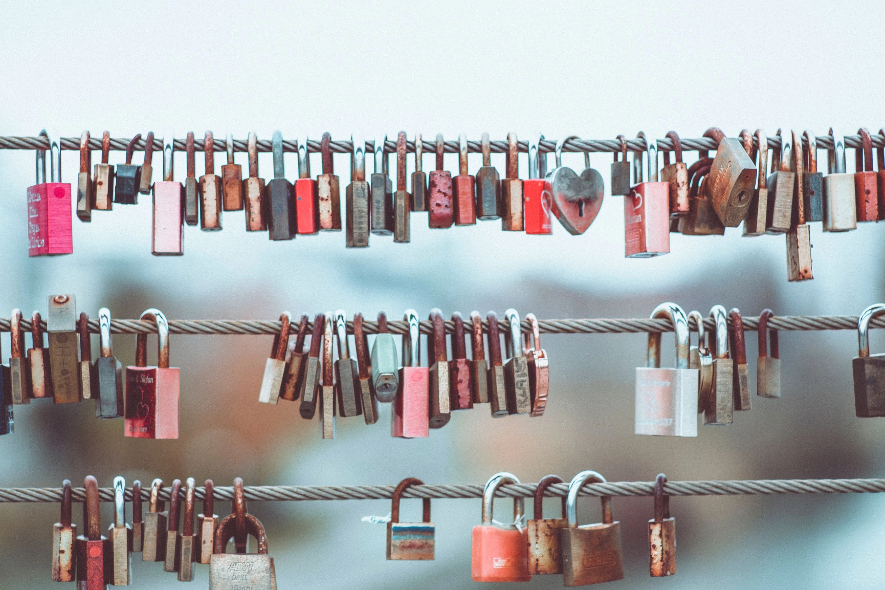 How to Be Securely Attached: 8 Practical Steps for Healthier Relationships