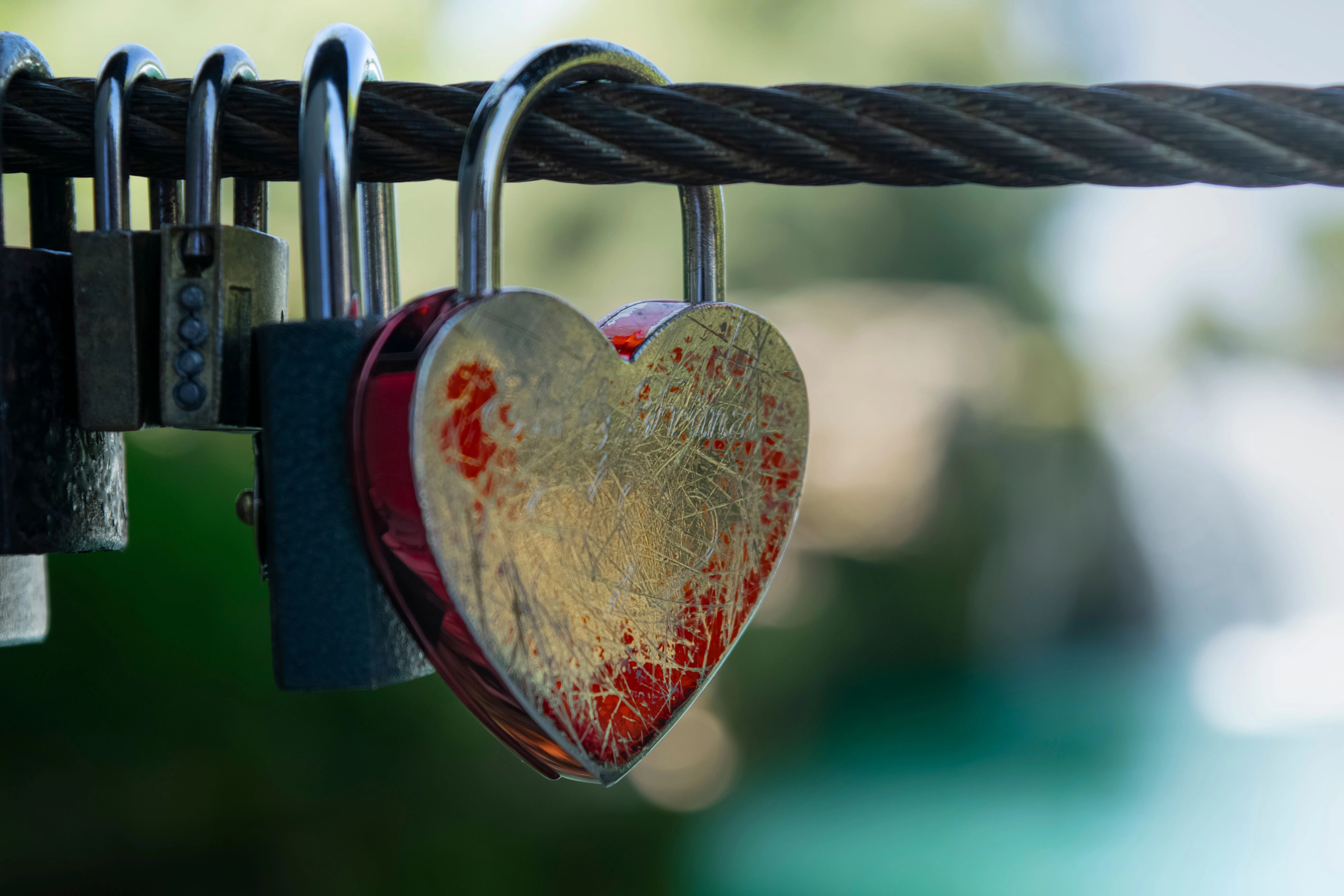 How to Heal Anxious Attachment and Feel Secure in Love