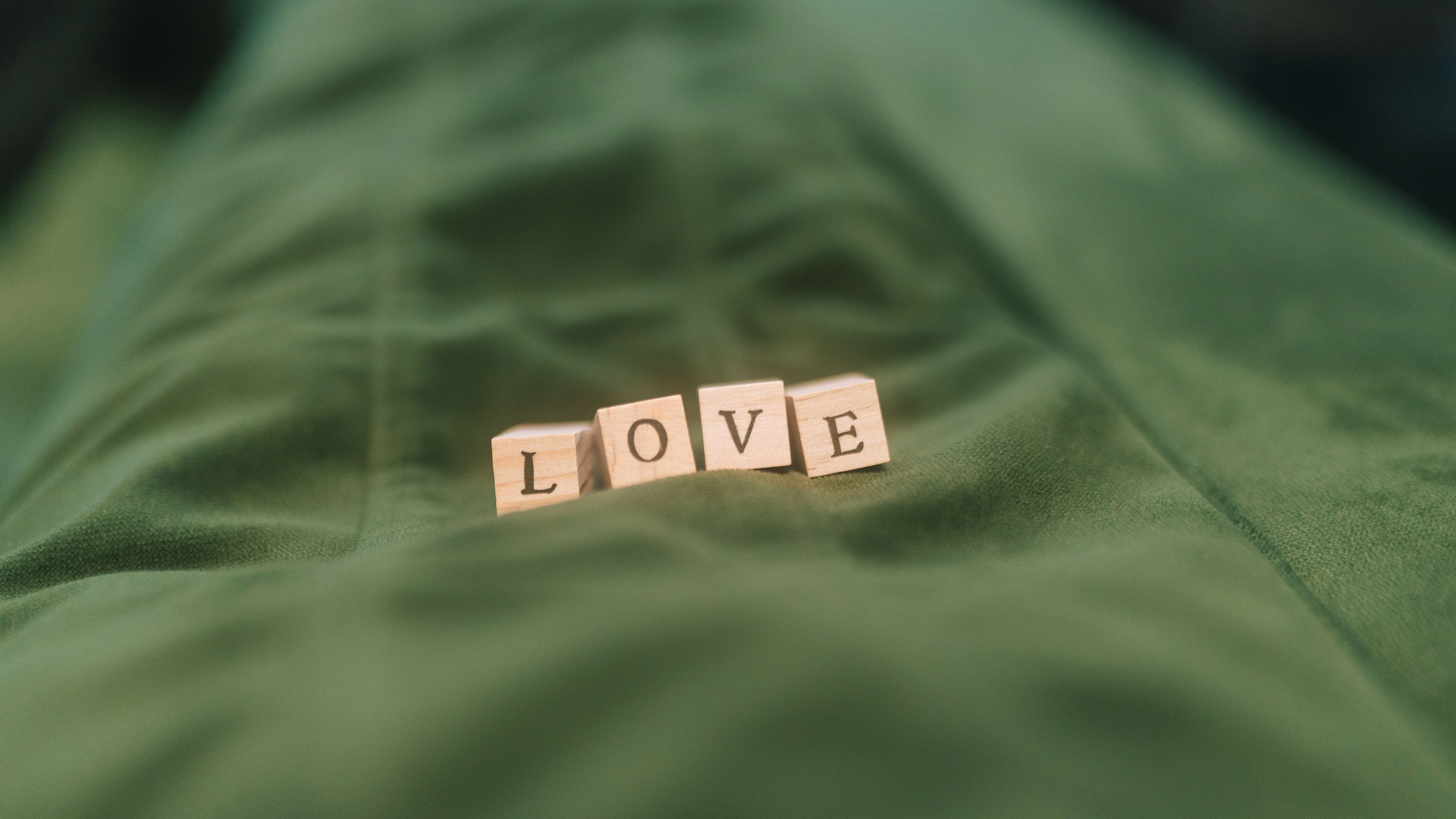 Codependency vs Love: How to Tell the Difference